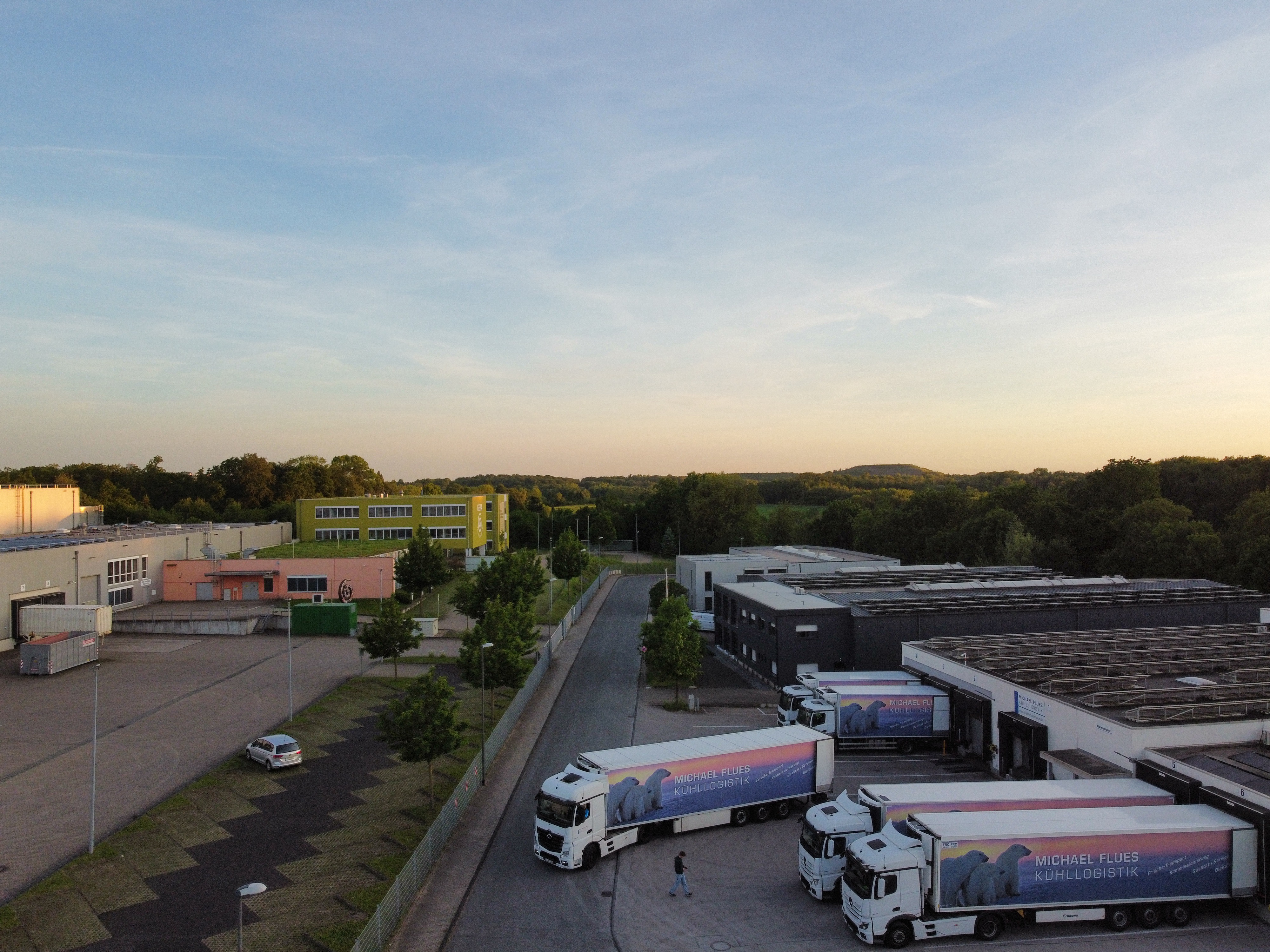 links-lkw-atrasse